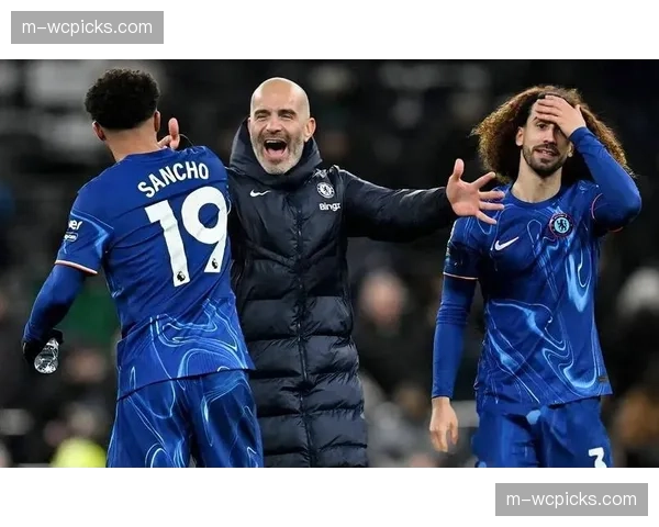 哈维·西蒙斯专访：租借效力莱比锡，梦想是回归巴黎踢欧冠