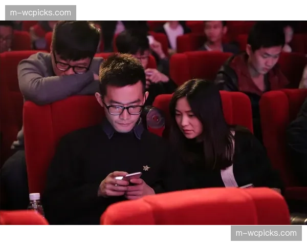 特写:转播镜头之外:揭秘英超“第二屏”互动数据团队的实时工作现场