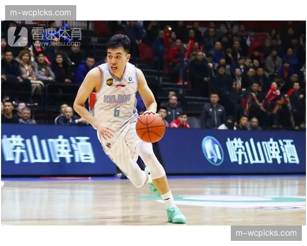 雷恩官方确认主力中场肌肉拉伤，赛季报销